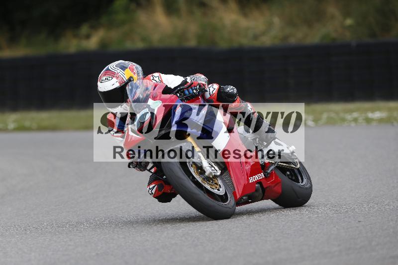 /30 23.06.2025 Get Faster Caremotion ADR/Rider Academy gruen/16